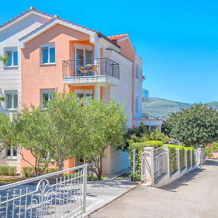 טרוגיר Villa Mihaela מראה חיצוני תמונה