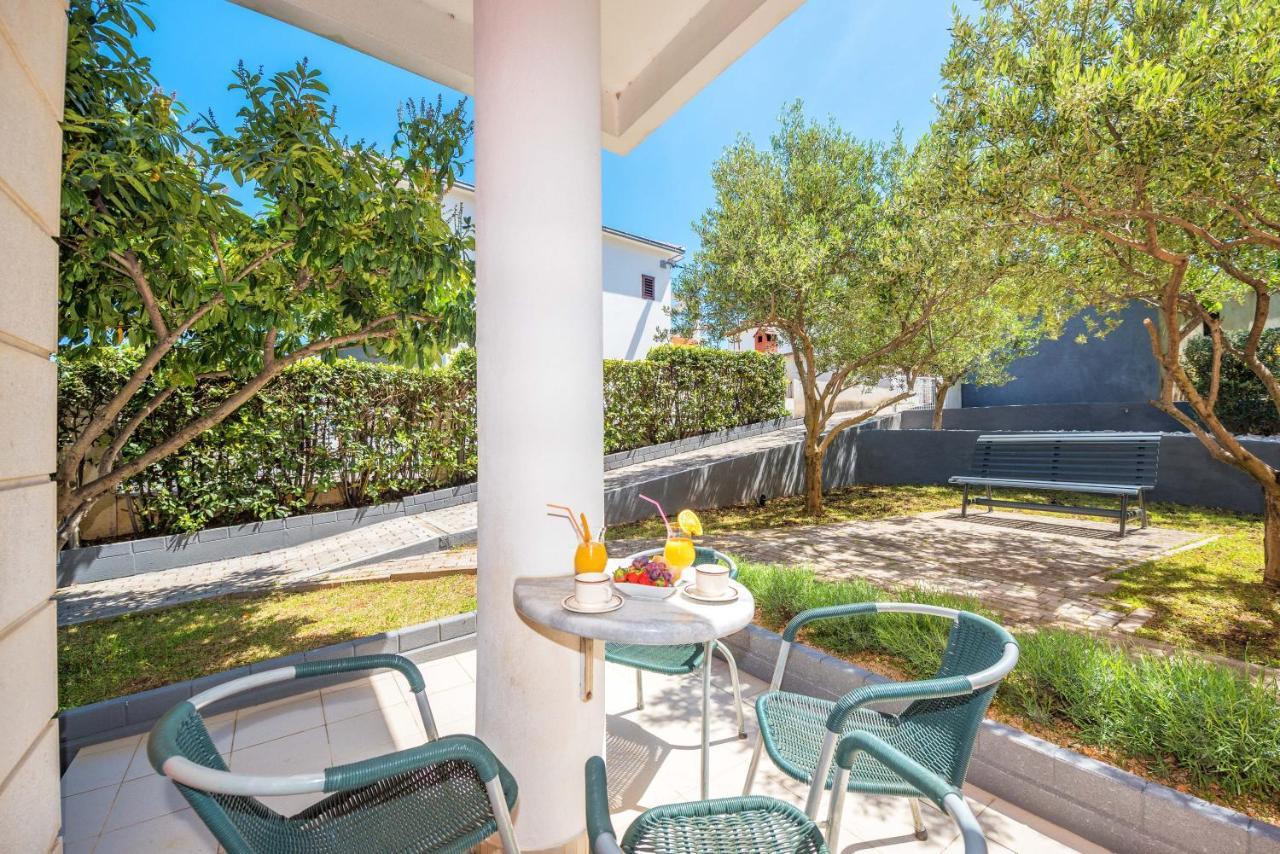 טרוגיר Villa Mihaela מראה חיצוני תמונה