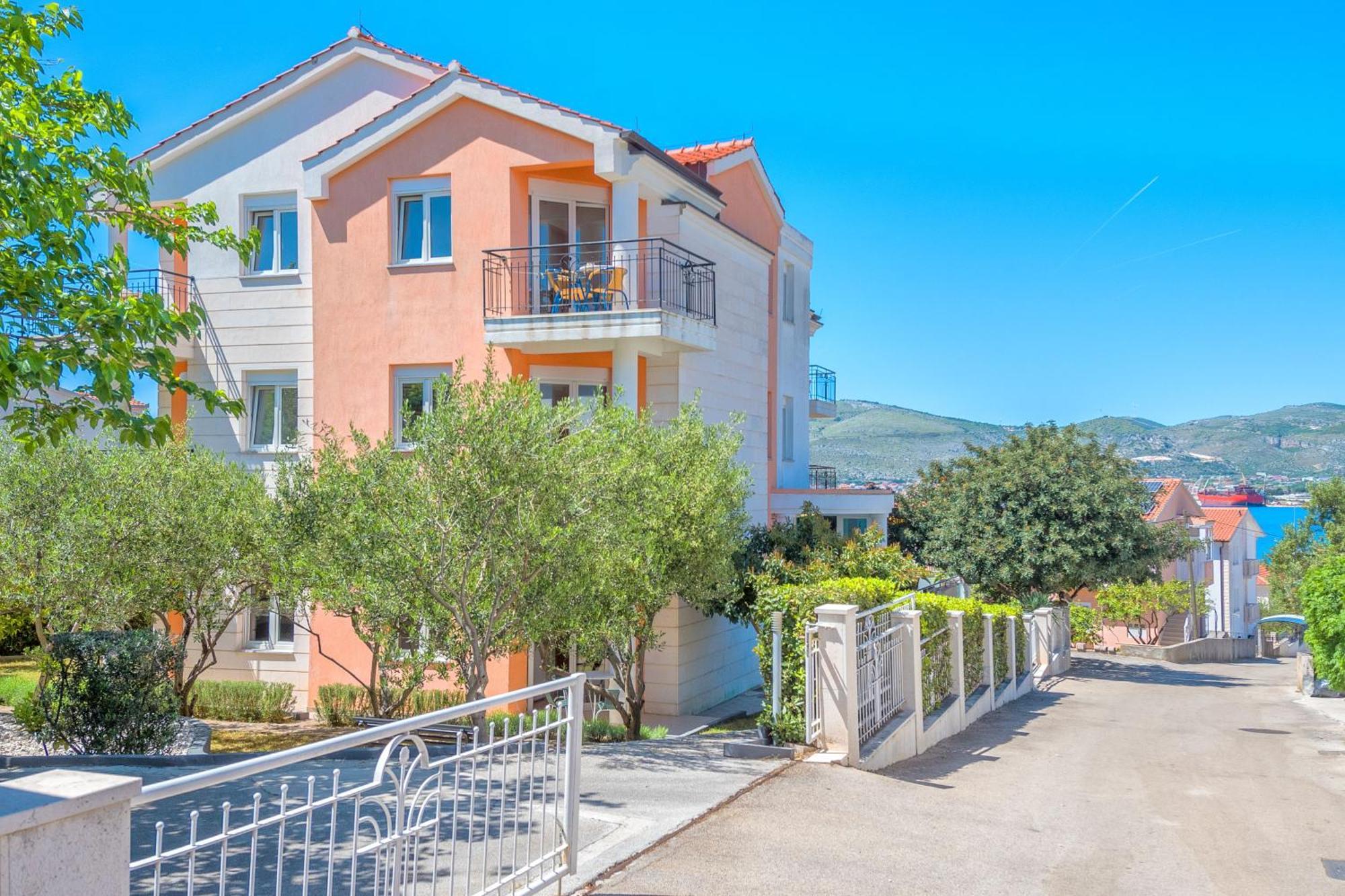 טרוגיר Villa Mihaela מראה חיצוני תמונה