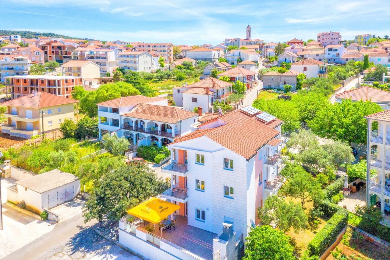 טרוגיר Villa Mihaela מראה חיצוני תמונה