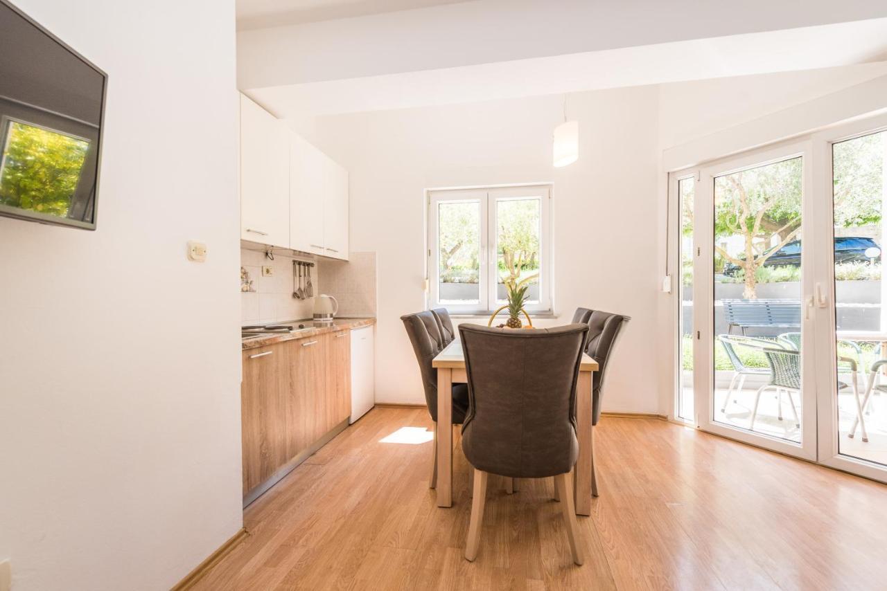 טרוגיר Villa Mihaela מראה חיצוני תמונה