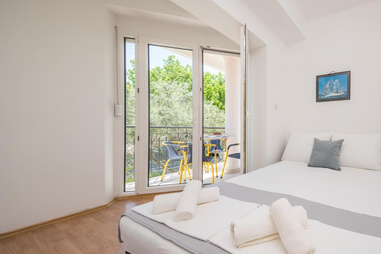 טרוגיר Villa Mihaela מראה חיצוני תמונה