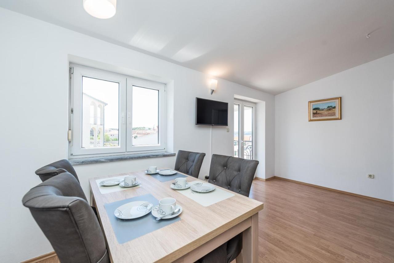 טרוגיר Villa Mihaela מראה חיצוני תמונה
