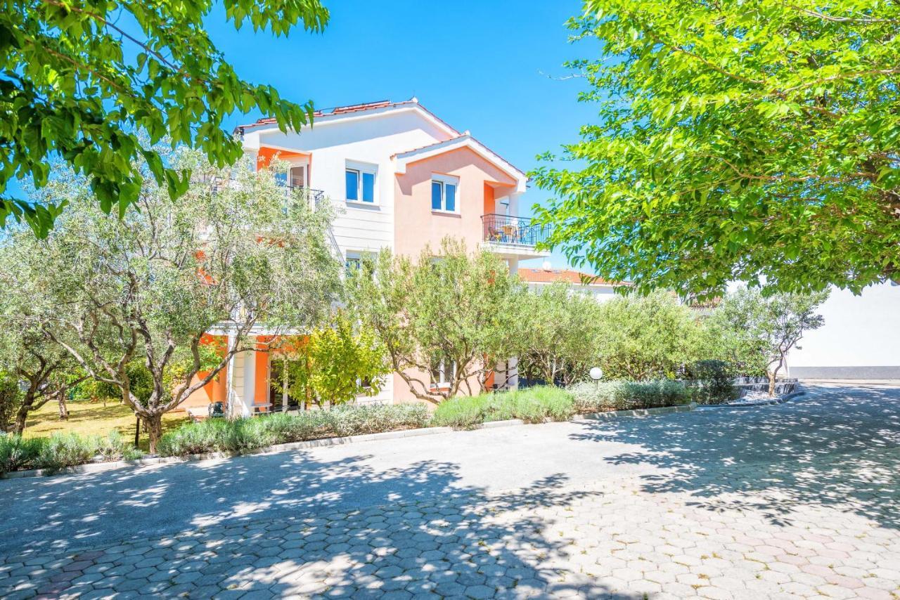 טרוגיר Villa Mihaela מראה חיצוני תמונה